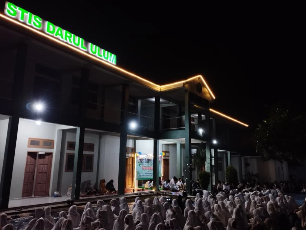 Maulid Nabi di Kampus STIS Darul Ulum: Inspirasi untuk Berkembang dan Bersaing di Dunia Akademik