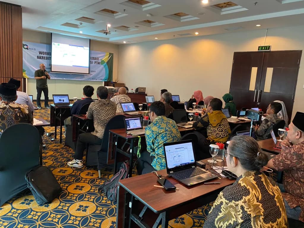 Laporan Evaluasi Diri (LED) Campus STIS Darul Ulum setelah di Review pada kegiatan Workshop Akselerasi Akreditasi Pragram Studi, Bandung 2 – 4 Maret 2023