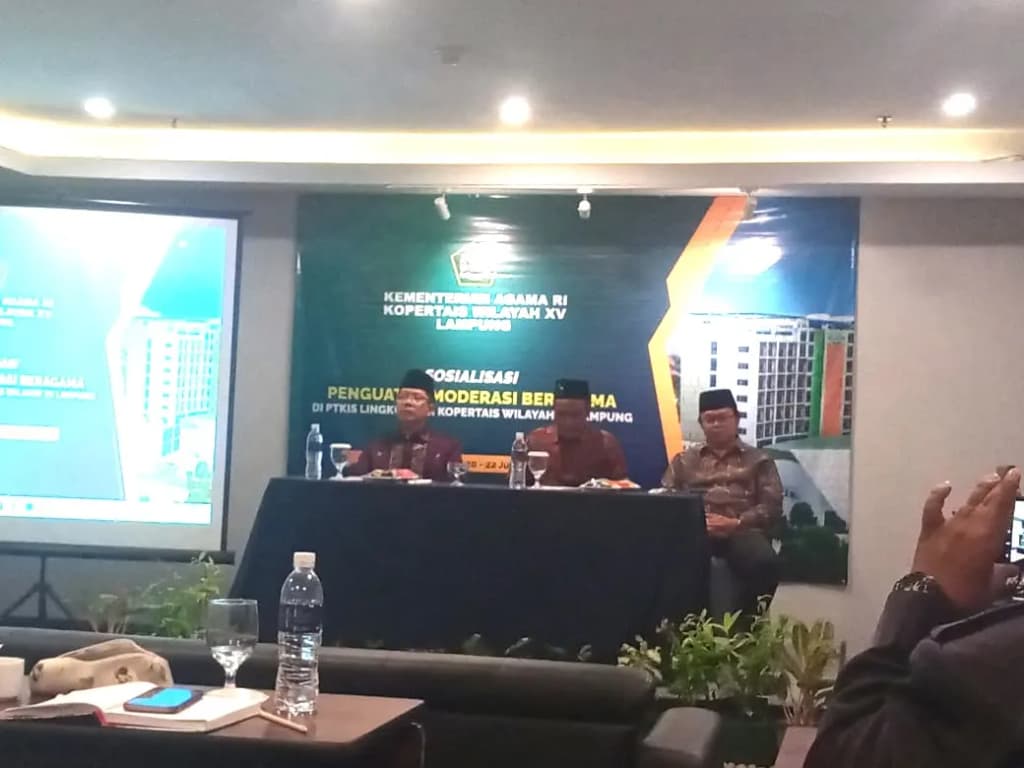 STIS Darul Ulum Lampung Timur Mengirimkan 1 Peserta untuk mengikuti Sosialisasi Penguatan Moderasi Beragama Di PTKIS Lingkungan Kopertais Wilayah XV Lampung.
