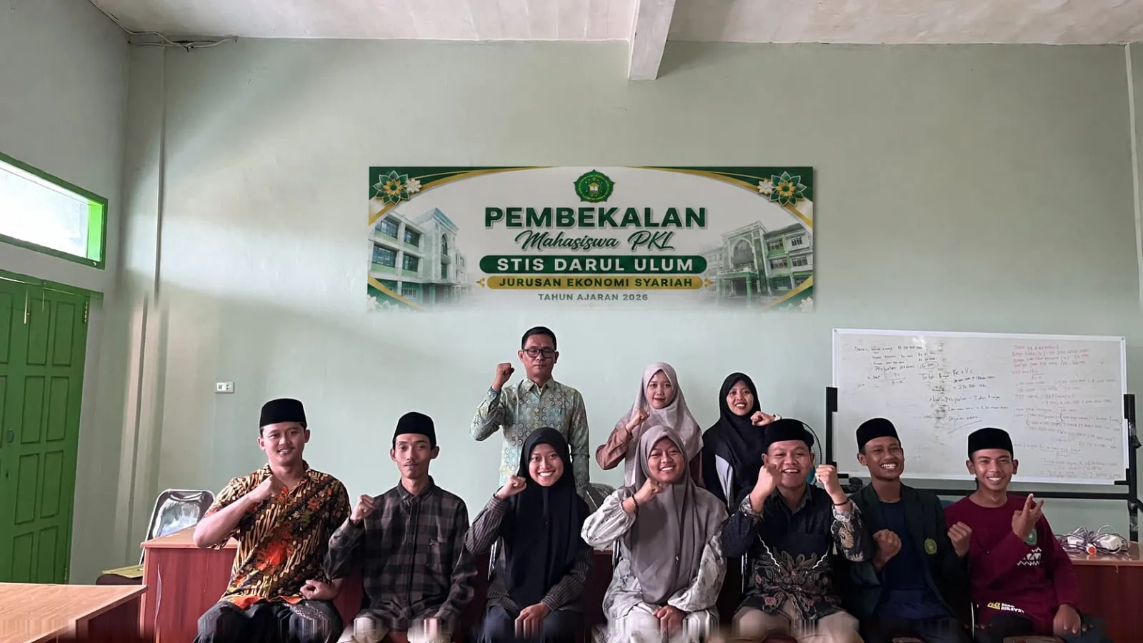 STIS DU Gelar Pembekalan PKL Mahasiswa Jurusan Ekonomi Syariah Tahun Ajaran 2026/2027